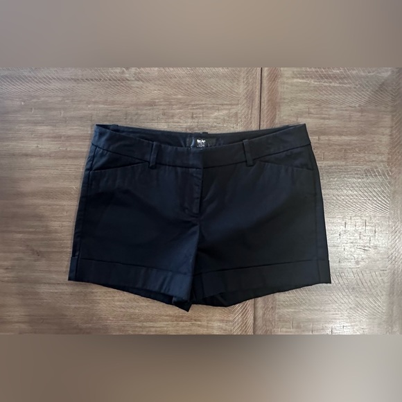 Mossimo Women's Black Cotton Stretch Cuffed Chino Short Shorts Size 8 - Picture 10 of 12